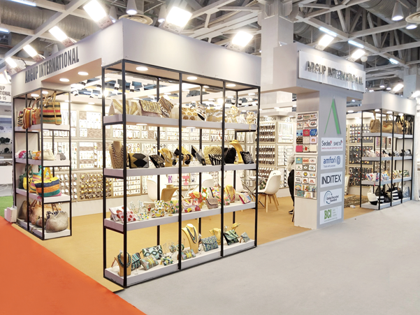 Exhibition Decorator